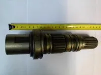 Terex 6194424M1 / Volvo 11716794 / Komatsu CA0145283 / Carraro 145283 выходной вал КПП